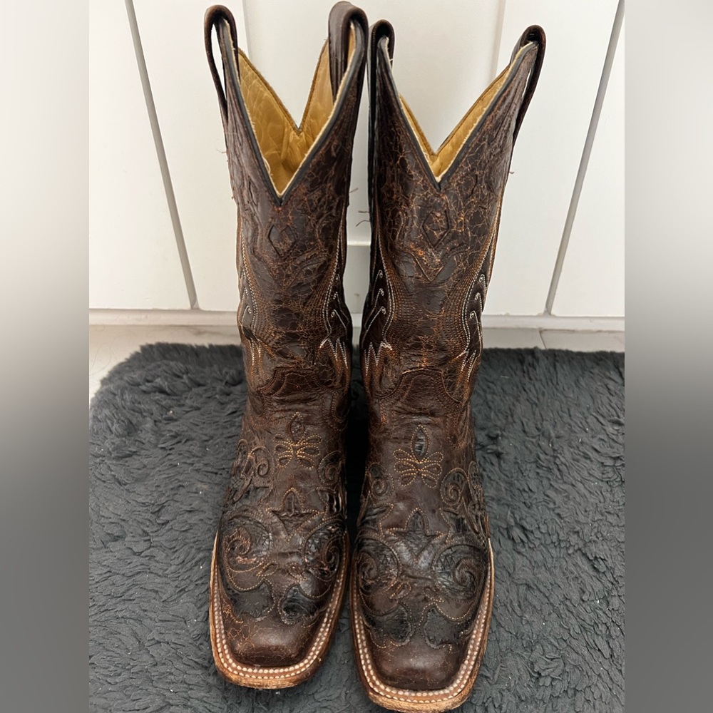 Corral® Ladies Chocolate Snake Inlay Brown Square Toe Boots A2404